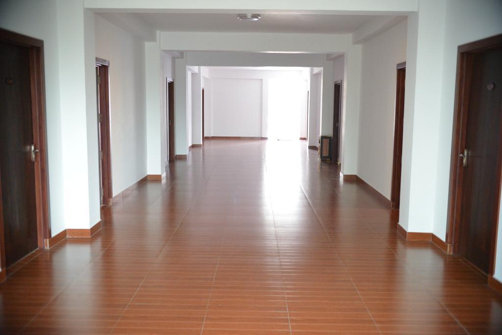 Hotel Kamrel Kurunegala Extérieur photo